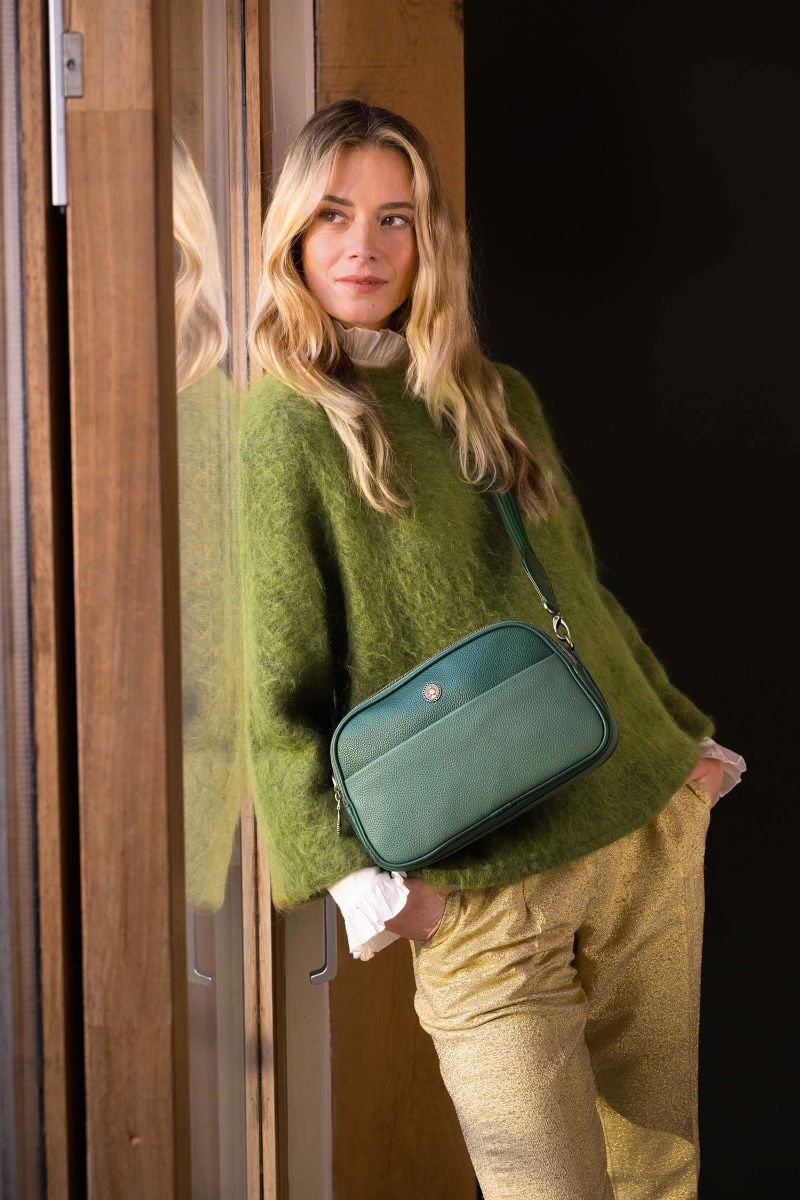 Frida / Cross Body Bag / Medium / MOQ 1