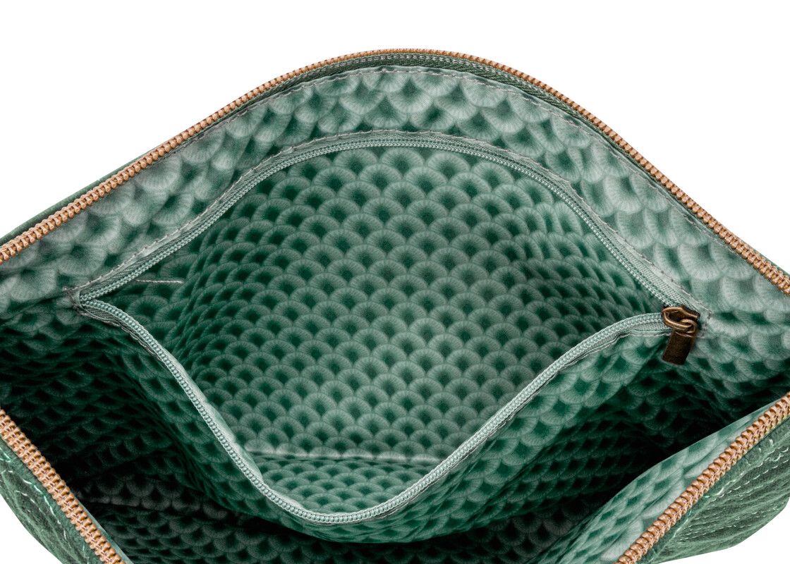 Cosmetic Flat Pouch / Large / Velvet Quilted / MOQ 1