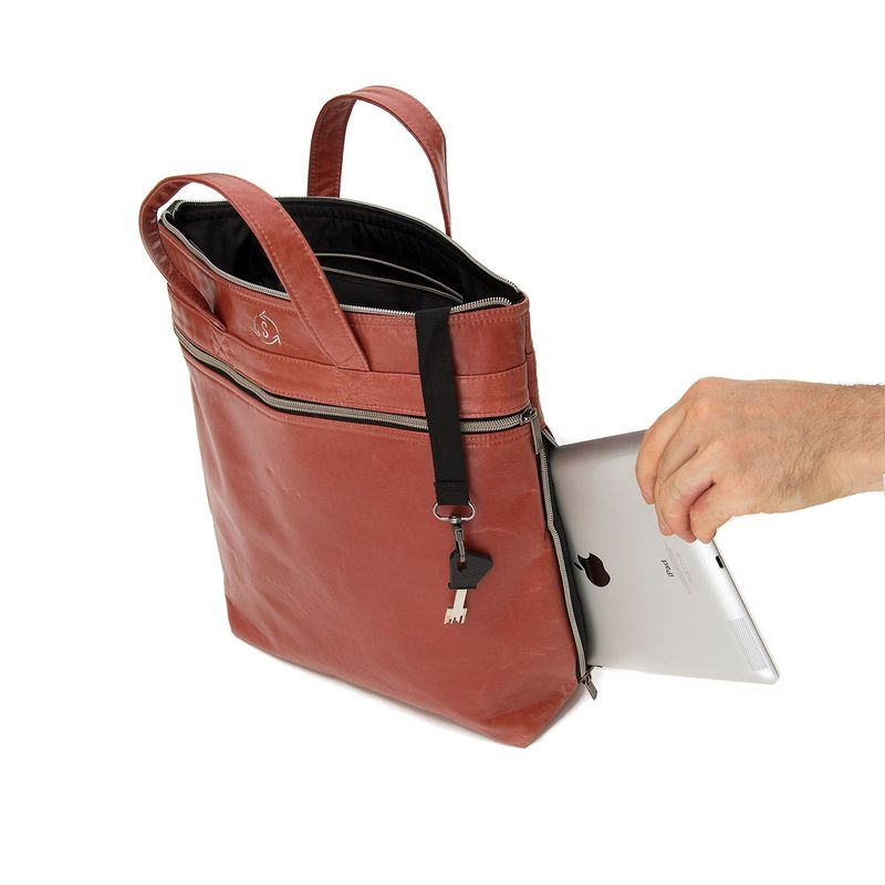 IKI / Momentum Backpack