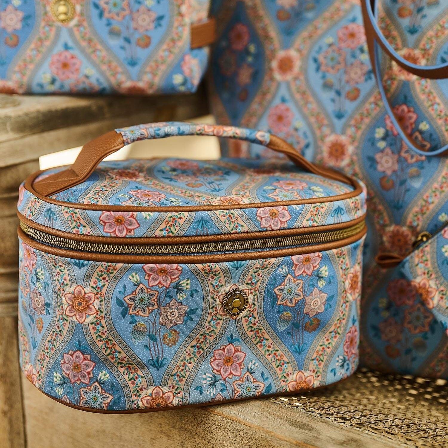 Cleo / Beauty Case / Ornamento / MOQ 1