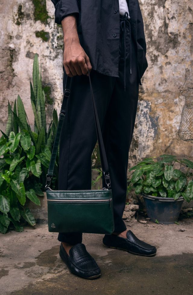 IKI / Nomad Crossbody