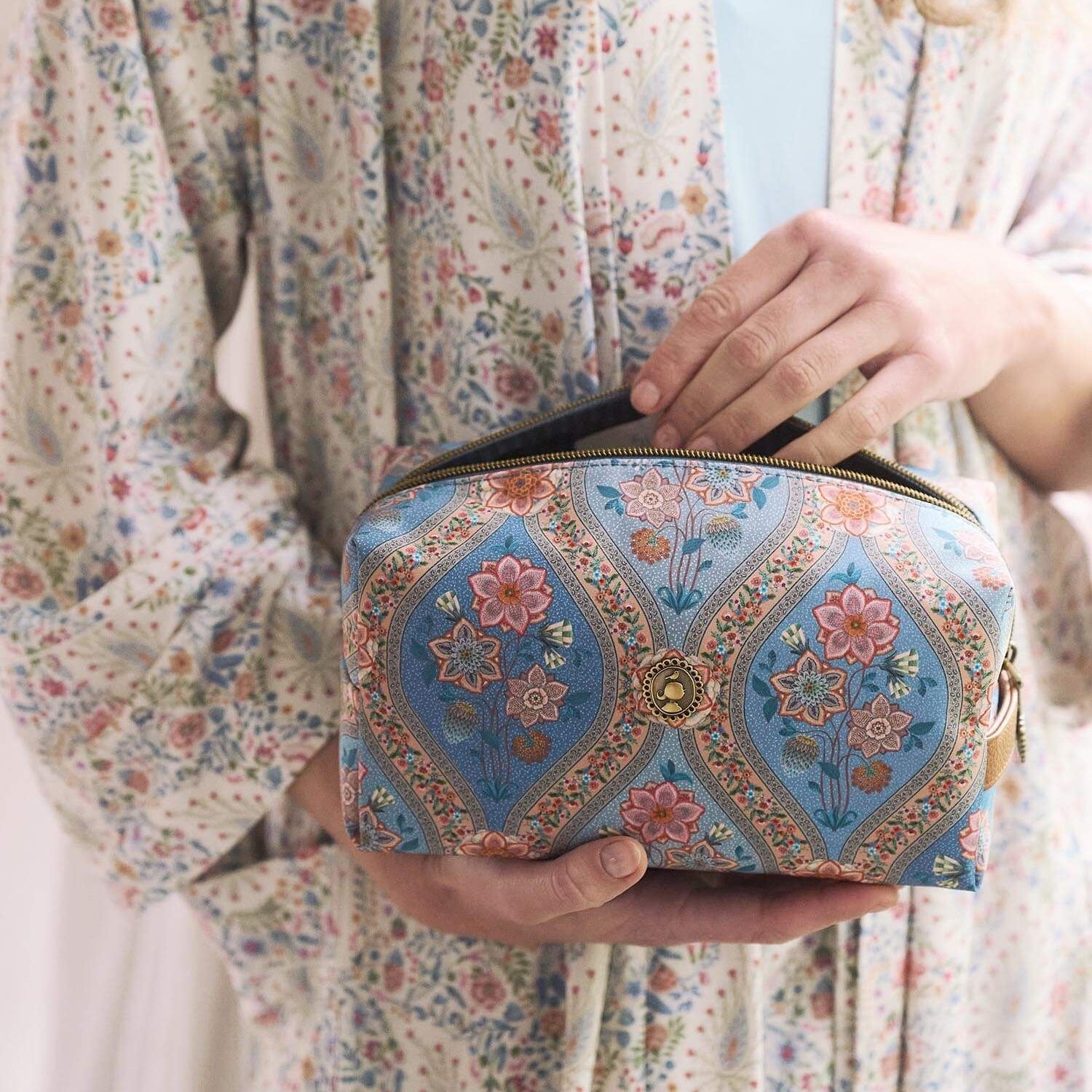 Coco / Cosmetic Bag Medium / Ornamento / MOQ 1