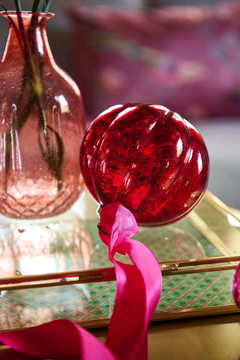 Glass Ornament / MOQ 4