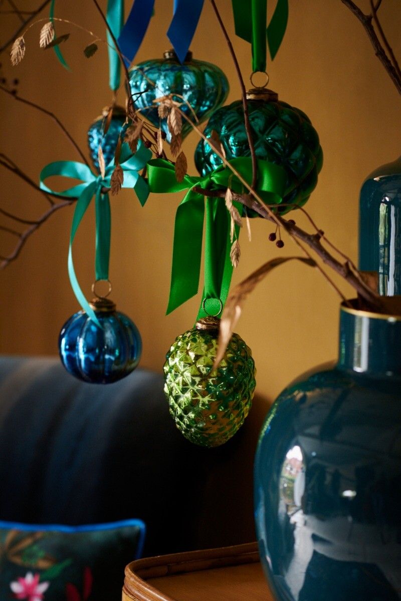 Glass Ornament / MOQ 4