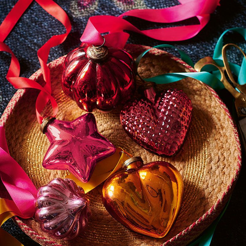 Glass Ornament / MOQ 4