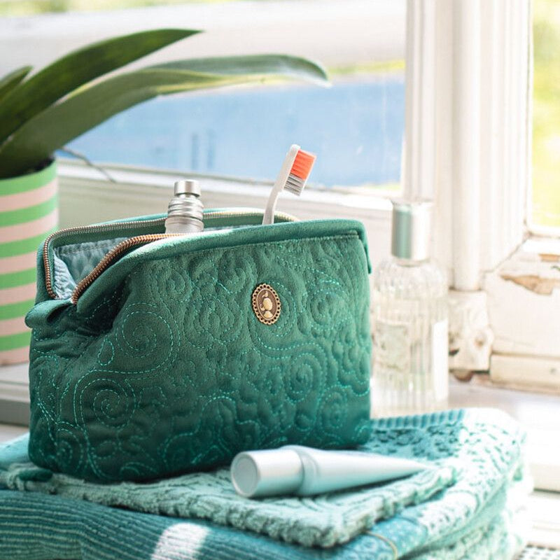 Cooper / Cosmetic Purse Small / Velvet Quilted / MOQ 1